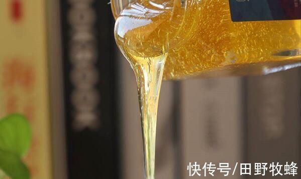 放了七八年的蜂蜜还能吃吗？过期蜂蜜的家用妙招