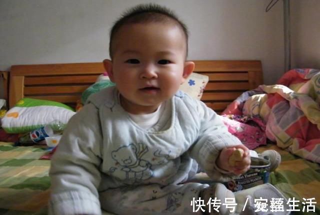 睡着|智商高的孩子,小时候常有5种“有趣”的表现,占2条父母就偷着乐吧