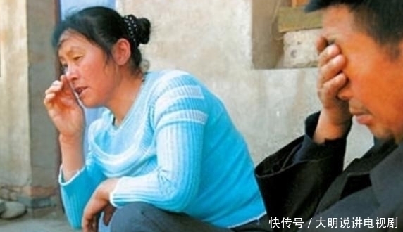 老百姓们|“三峡奇人”龚清孝，以草为食，34年吃了40吨草