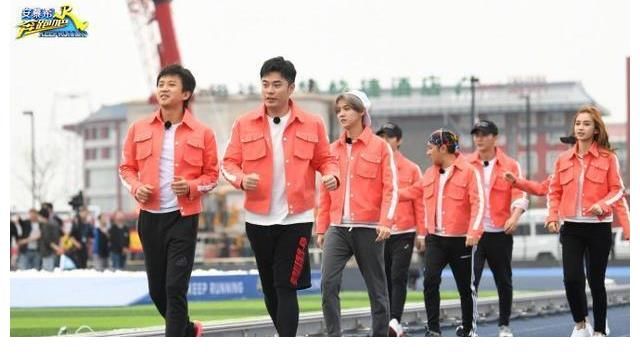 《奔跑吧》本以为秦霄贤上期表现已经够精彩，谁知新一期才是王者