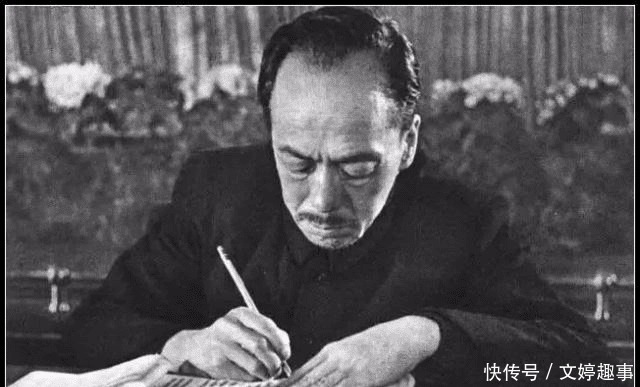 鲁迅@看康生书法有多厉害,再看郭沫若书法,网友:放一起看就露馅了