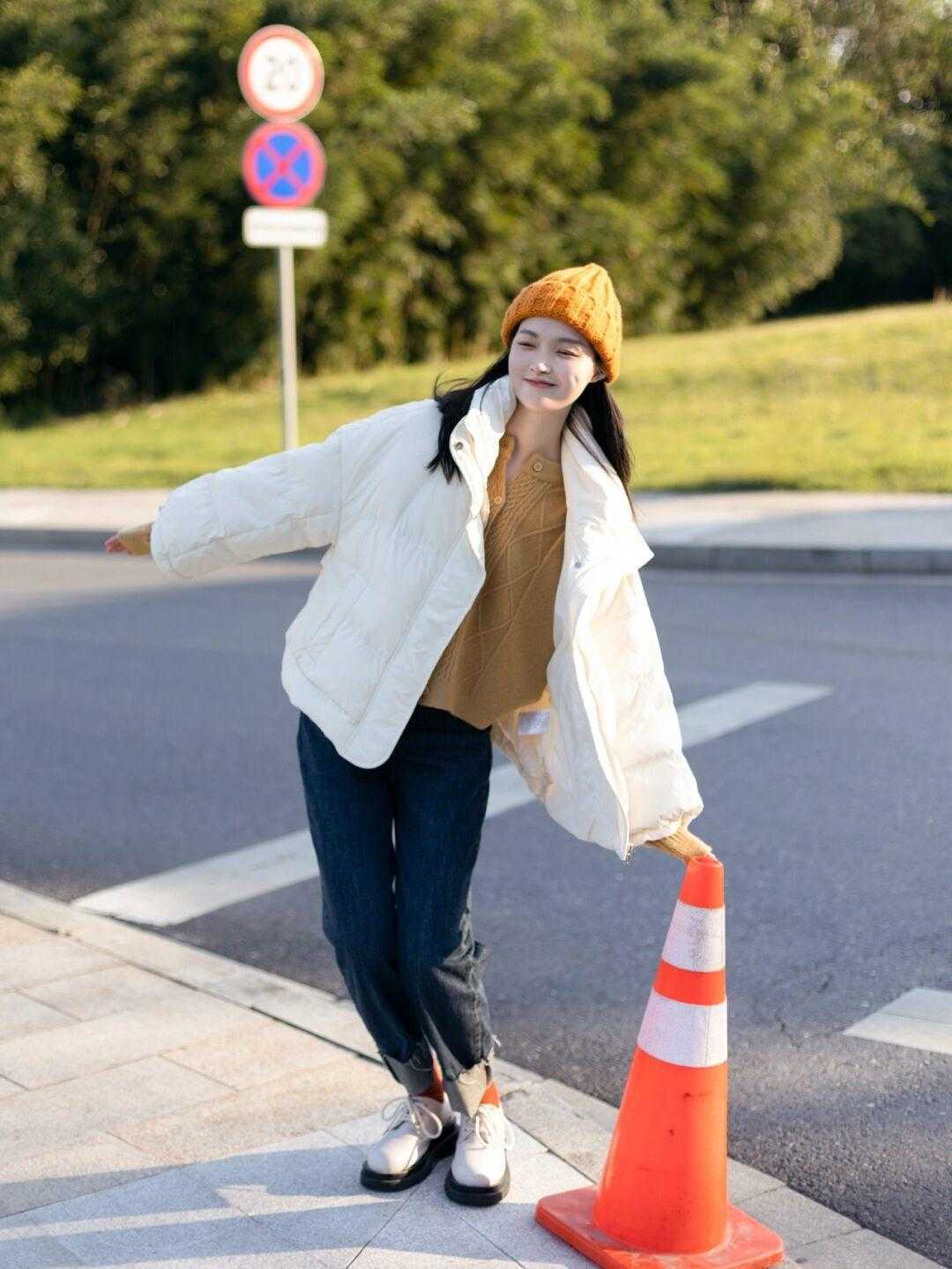 搭配|羽绒服这样穿超好看!看时尚博主亲身示范,既提升气质又保暖时髦