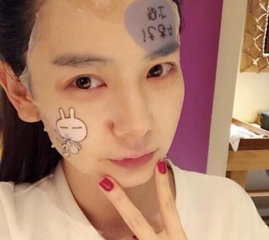 女孩子“敷面膜”，要尽量避开这3时间，否则再贵的面膜也没啥用