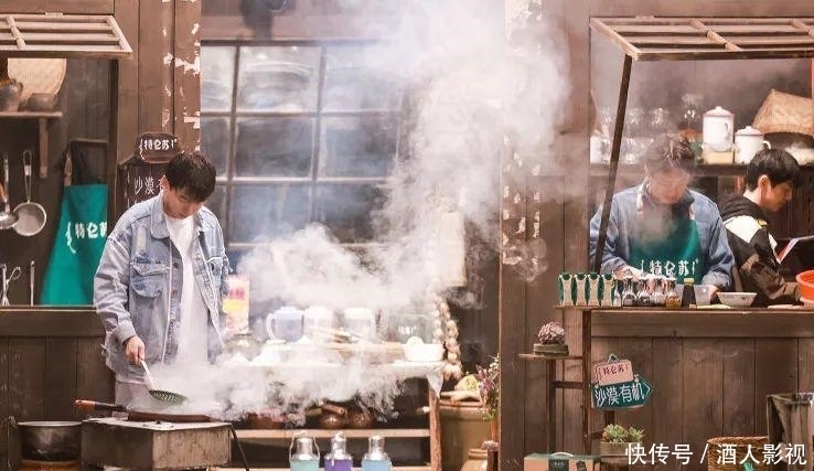 杨紫 《向往的生活》:彭昱畅对杨紫“因爱生恨”,亲手放出的瓜真甜