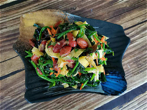  年夜饭，大鱼大肉吃腻了？教你一道凉菜，做法简单，能刮油助消化