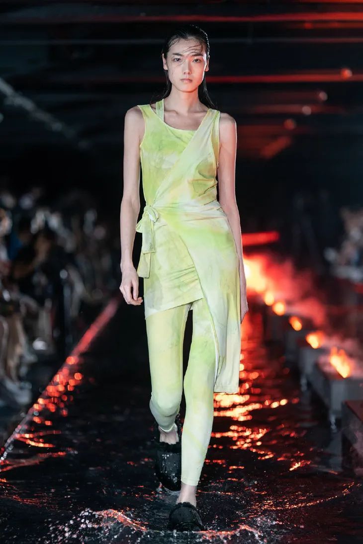 在上海时装周，发出了“哇哇哇”的声音|时髦办 | 中国式