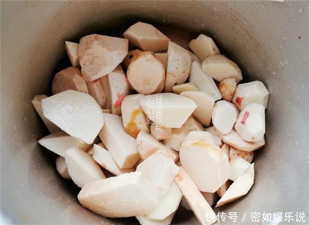 这种“碱性食物”女人要常吃，嘴巴不臭，头发乌黑，气色慢慢好