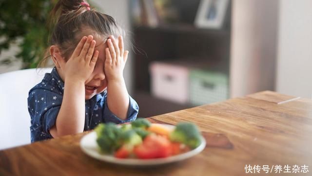 六物|4招判断孩子是否积食！如果积食了，调理起来其实很简单