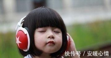 宝宝|六个月大宝宝总爱摸自己头,宝妈发现后送医院,医生夸赞很及时