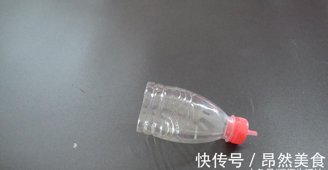 瓶盖上面戳一个洞, 没想到作用这么大, 看完你会感谢我的