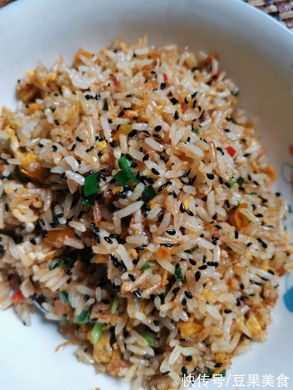 人生|这么美味的黑芝麻蛋炒饭都没吃过？你的人生不完整