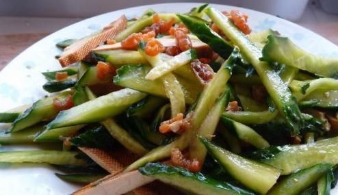 黄瓜和此物一起吃,血管畅通了,身材苗条了,女性不想显老可试试