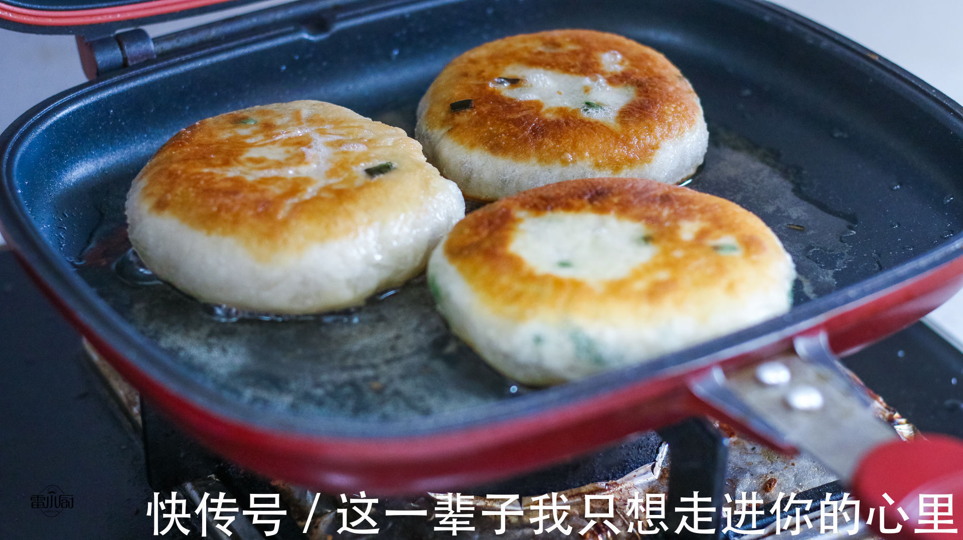 懒人早餐饼|懒人早餐饼,不用揉面,筷子搅一搅,做出来的饼比面包还松软