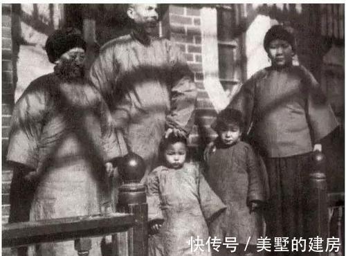 新凤霞!齐白石因美貌初识新凤霞,结下''父女缘分'',2人存在真友谊吗?