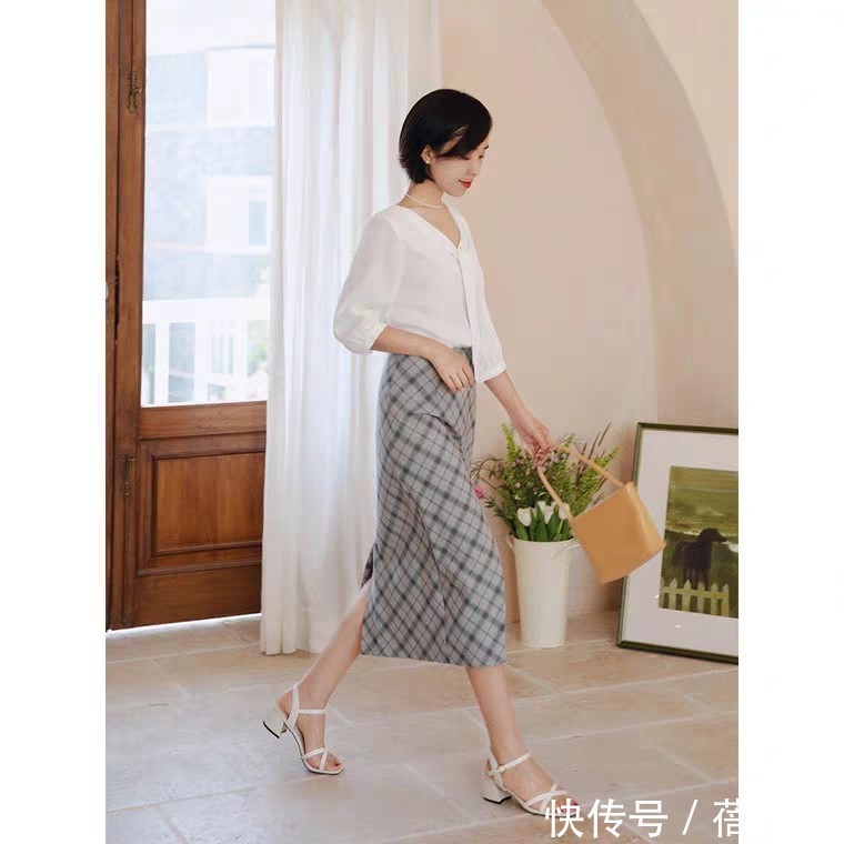 身材|真正会穿的女性,从不拒绝“A字裙”,它能让身材与气质一应俱全