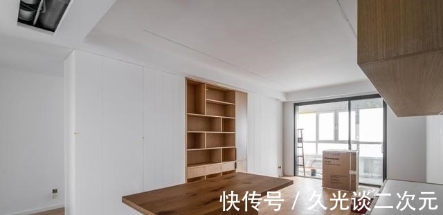 实用|过道装“衣帽间”,电视墙做满柜,一项设计连接2大功能,太实用