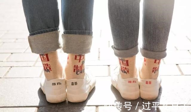 匡威 回力、飞跃人气暴跌,相比匡威、范斯,“国货之光”有哪些优点!