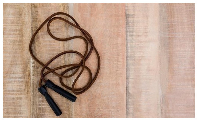 跑步|早起空腹“吃一物、喝一水”,坚持一段时间,小肚子或能渐渐平坦