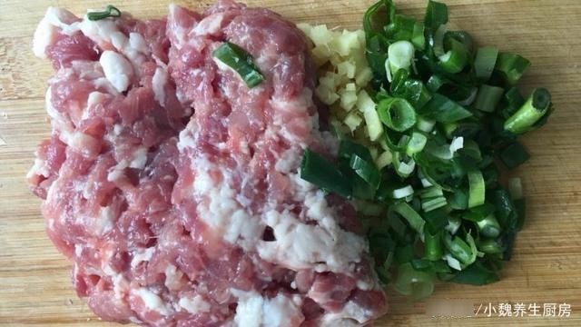  春节家宴，多给家人喝这汤，简单煮一煮，营养极高，待客有面子