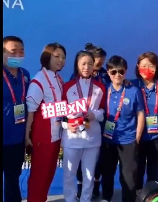全运会|可可爱爱！杨倩夺冠后成大型追星现场，网友：这才是该追的星！