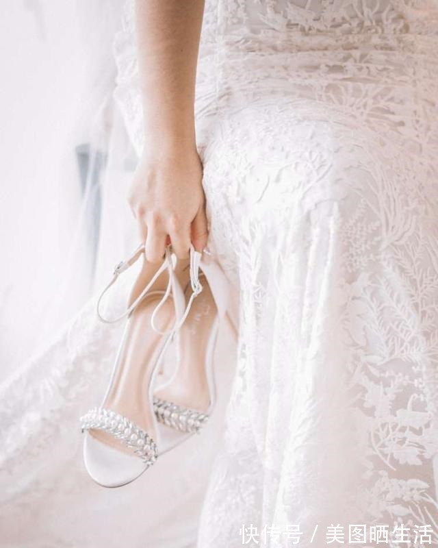 纽约时装周 多少女孩的高跟鞋梦想,死在了通勤路上!