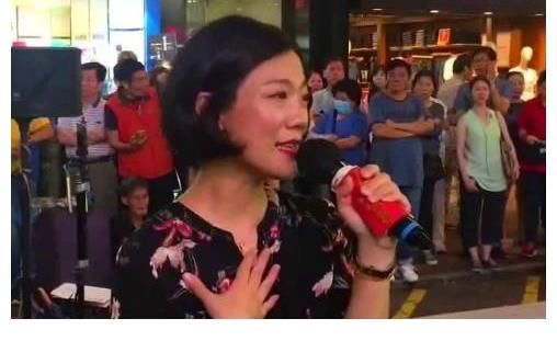 李谷一|星光大道总冠军登上春晚后,却沦落为街头歌手,也是人生一大幸事