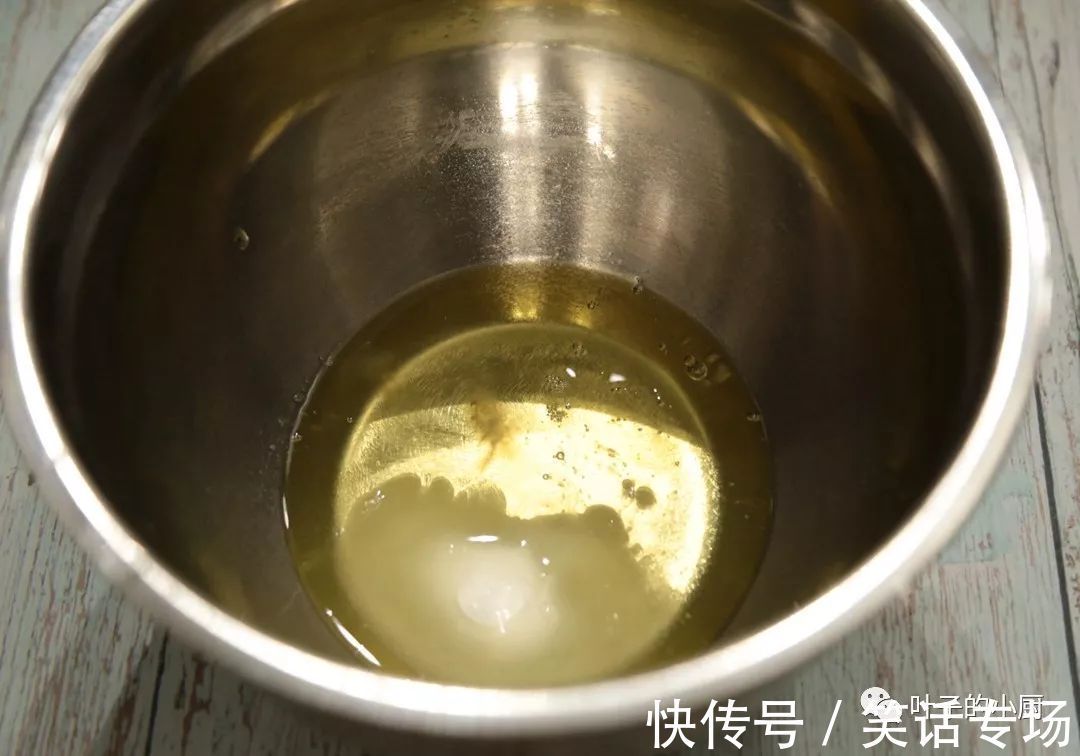 没有烤箱怎么做蛋糕4种方法电饭煲、微波炉、平底锅和蒸蛋糕