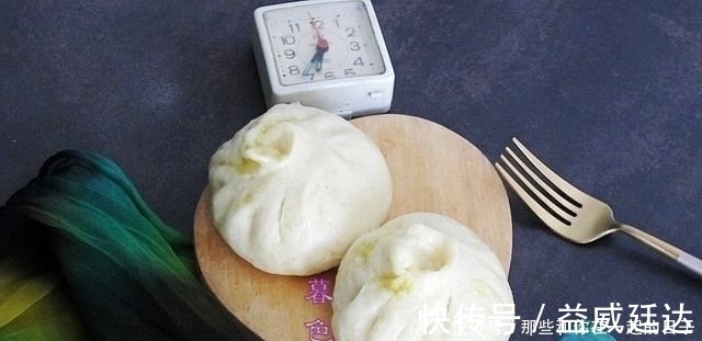 面食|婆婆给家人做的包子，清脆可口好吸收，遇到这馅别错过要懂得吃
