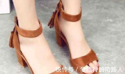 优雅|今年流行粗跟鞋,优雅大方提气质,不累脚!