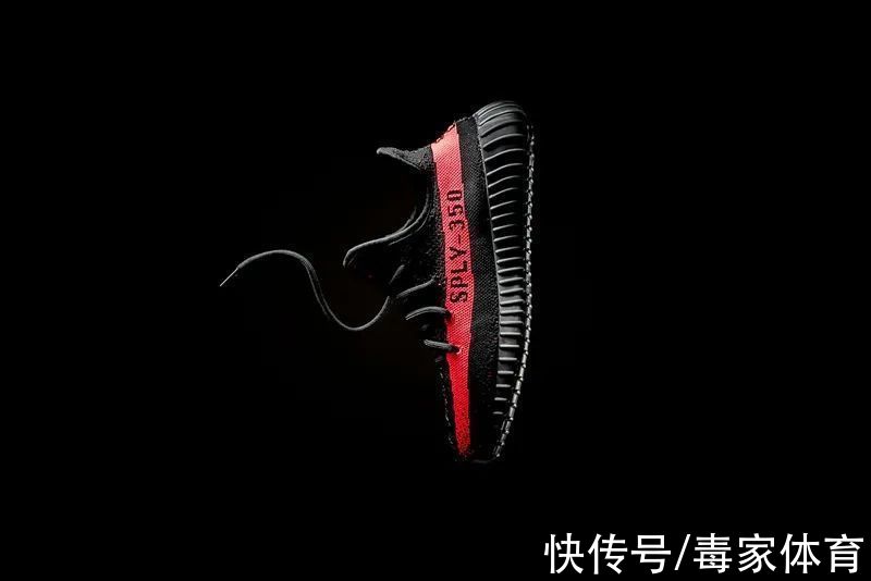 得物 adidas杠上NIKE？接连复刻2双神鞋，YEEZY 350 奥利奥+黑粉即将回归