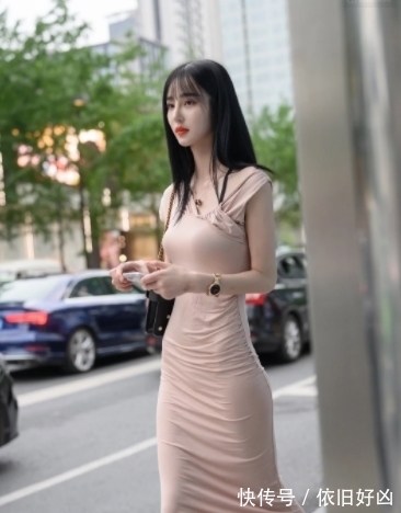 穿搭|街拍:美女休闲穿搭魅力十足让人眼前一亮