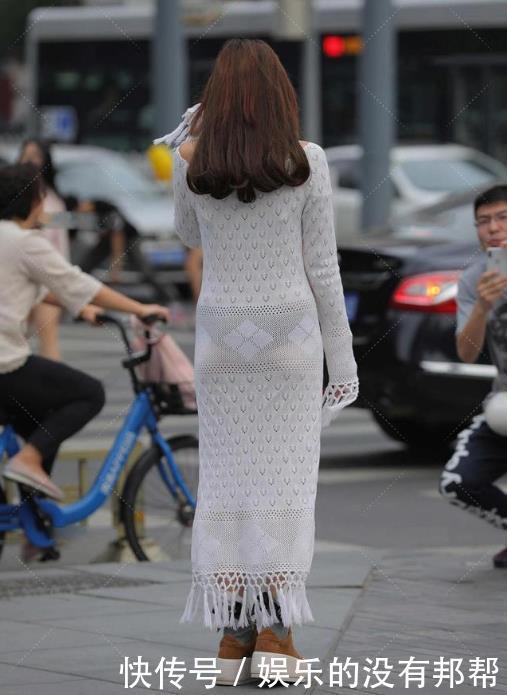 直筒|白色镂空直筒长裙,文艺清新范儿十足,尽显大气