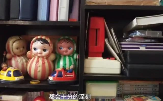藏品$他花70万收老物件,房内摆满年代感玩具物件,男子:也没花太多