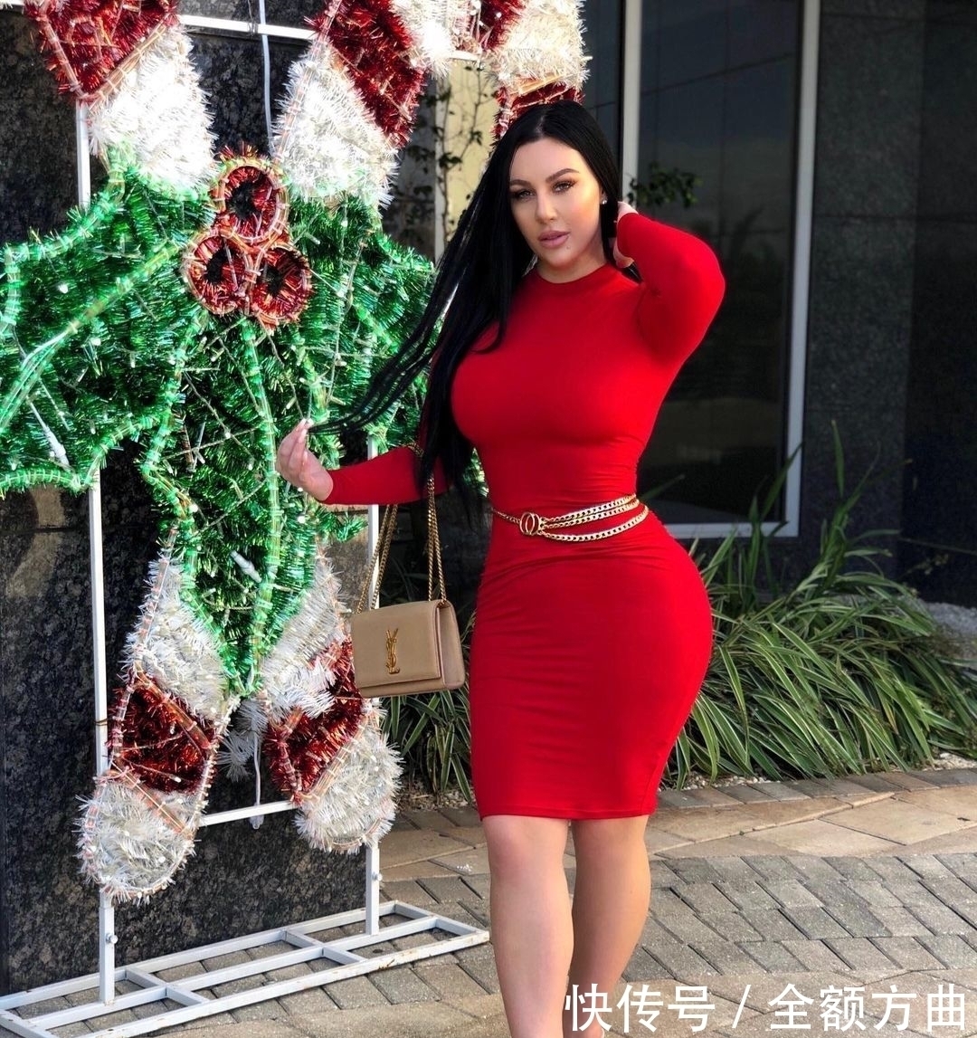 社交平台|长相甜美的瑞典模特,曲线的身姿,堪比美国红人金·卡戴珊