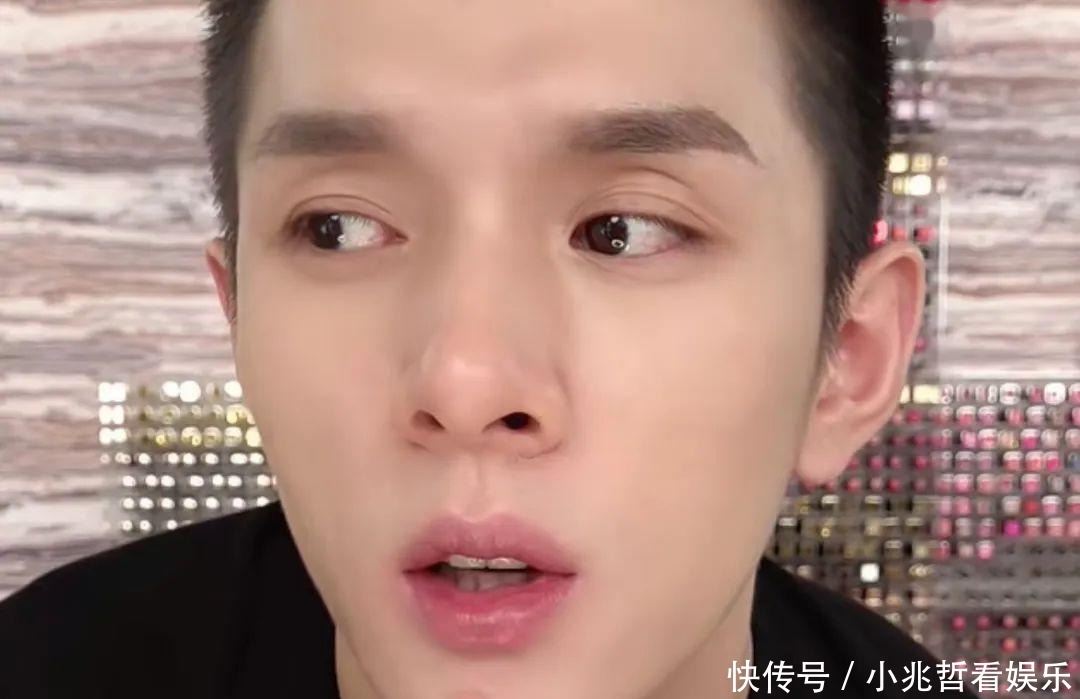 一天涂“300支”口红,嘴巴却依旧Q弹,李佳琦的护唇方法绝了
