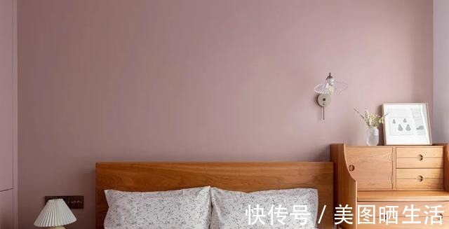 洗衣机|68平的精致两居室，独居小妹妹真懂生活，双面柜的设计非常巧妙！