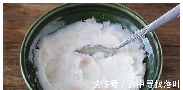 大姐|自制养生糕，女性要多吃，既美容又养颜，50岁的年纪30岁的脸！