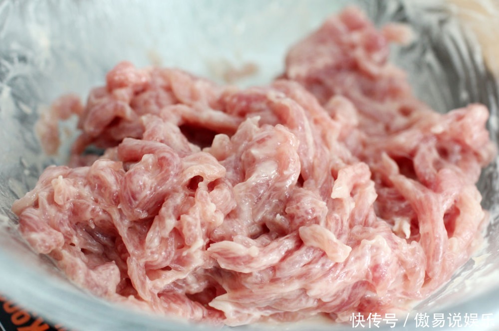 无论炒啥肉,不要直接下锅炒!大厨教你1招,嫩滑香软,还不粘锅