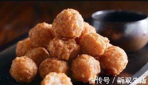 丸子|炸丸子时,万万不要再加淀粉了换成它,丸子外酥里嫩,还不油腻