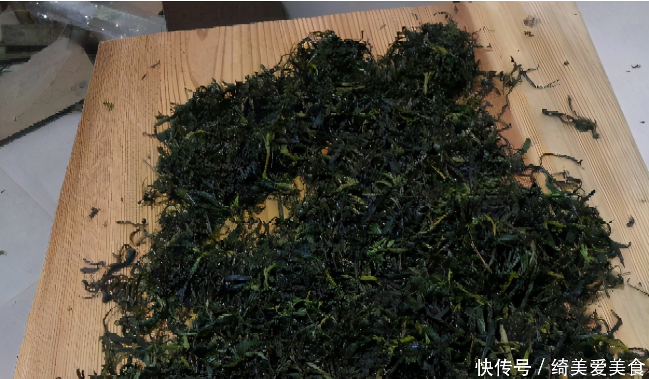 茶叶|生活中哪些材料富含钾元素,该怎么处理拿来养花?