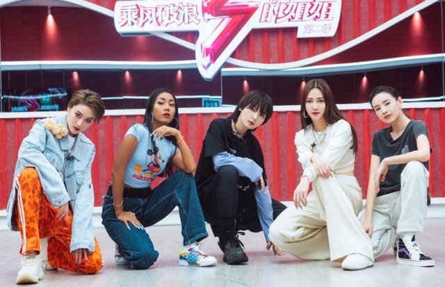 吉克雋逸|筆筆能有什么壞心思呢?不過被弦子夸“三嚴”,遭呂一嫌“海王”