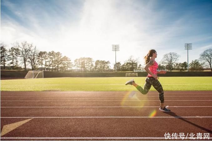 跑步|怎样跑步才正确？快自查，你的这些做法存在问题