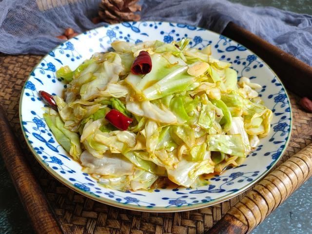 夏天常吃“不死菜”，维生素是番茄的3倍，脆嫩鲜香、比肉还好吃