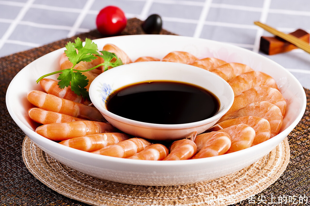 煮冻虾时,不要直接入锅,多加1个步骤,虾肉鲜嫩Q弹