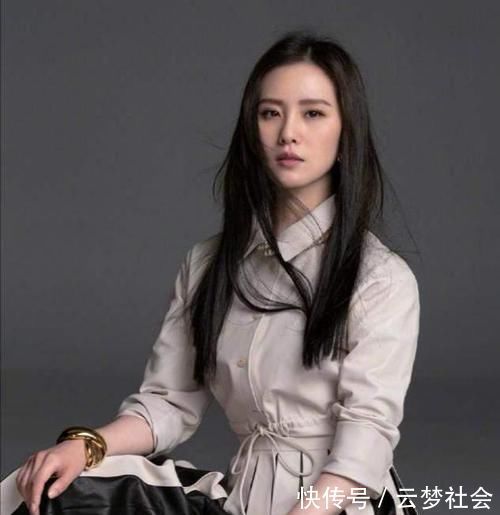 大气|年过40的女人,留什么发型显年轻?试试这几款,优雅大气还时髦