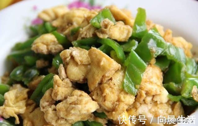 搅拌|炒鸡蛋时多加一个步骤，炒出的鸡蛋又嫩又滑，一盘不够吃