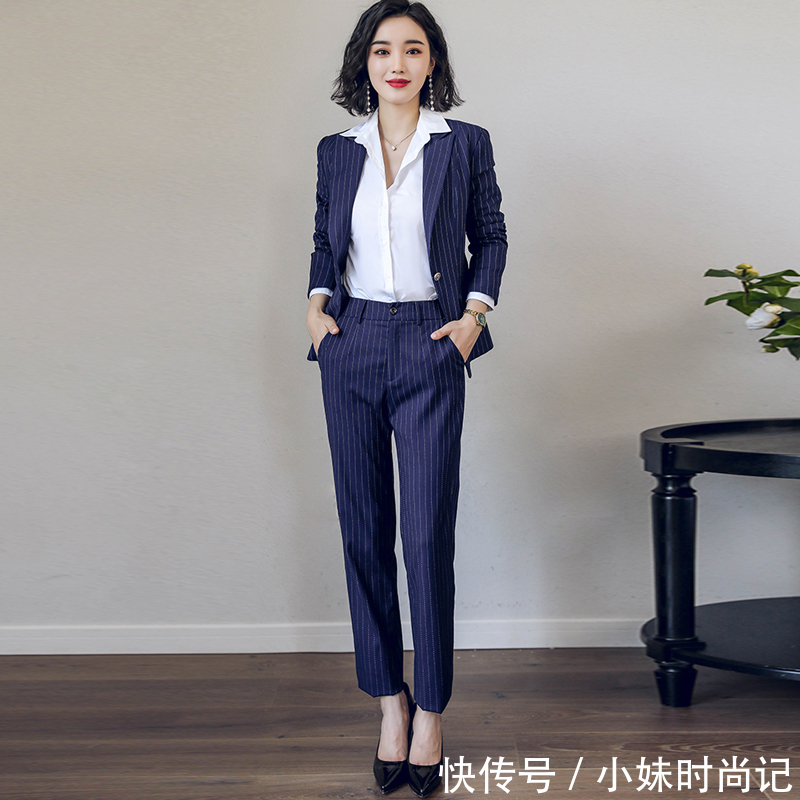 迷人|没有哪个上班女郎能拒绝这样的打扮,气质太迷人了,并且彰显干练