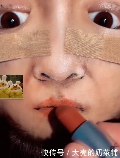 女友|女友太懒要男友给自己化妆,化妆后让人无解,倒着看也是晕了