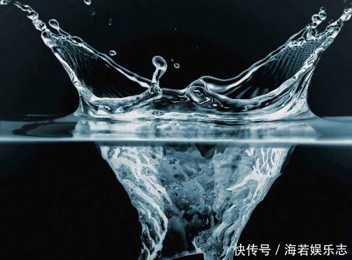 光线 水和空气都是透明的,为什么我们能看见水,却看不到空气