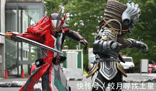 圣剑|假面骑士圣刃还没播就火了,皮套破损让人笑掉大牙,期待后续